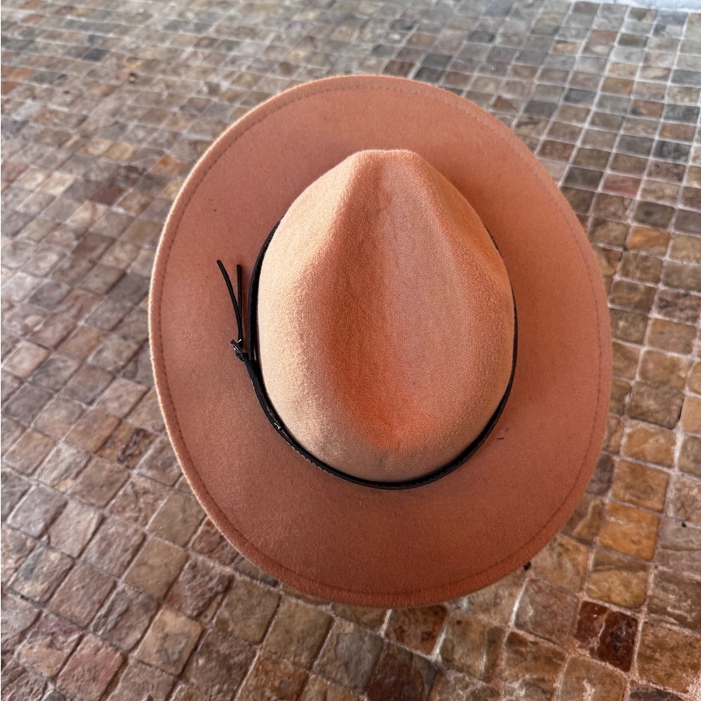 Hat - Picture 5 of 9
